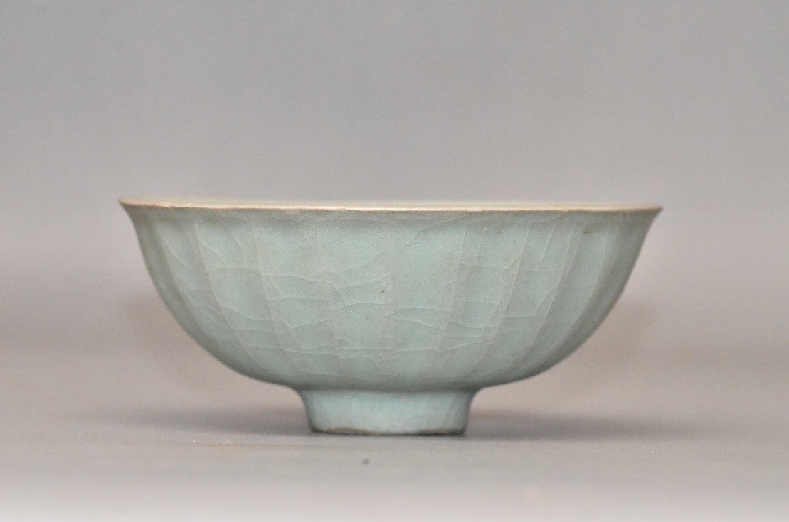 Longquan Guan Ware Bowl, Song Dynasty